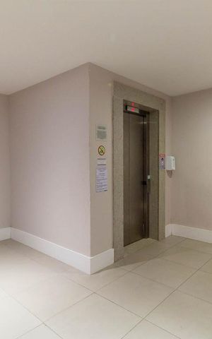 Apartamento para alugar com 76m², 2 quartos e 1 vaga Apartamento para alugar com 76m², 2 quartos e 1 vagaHall de Entrada