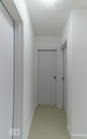 Apartamento para alugar com 76m², 2 quartos e 1 vaga Apartamento para alugar com 76m², 2 quartos e 1 vagaCorredor