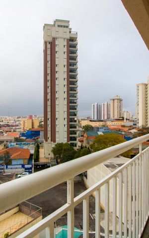 Apartamento à venda com 102m², 3 quartos e 2 vagas Apartamento à venda com 102m², 3 quartos e 2 vagasVaranda da sala