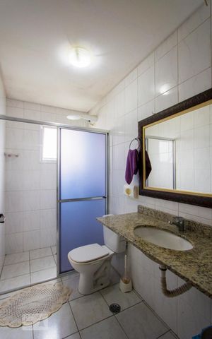 Apartamento à venda com 102m², 3 quartos e 2 vagas Apartamento à venda com 102m², 3 quartos e 2 vagasBanheiro social