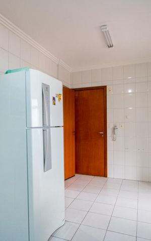Apartamento à venda com 102m², 3 quartos e 2 vagas Apartamento à venda com 102m², 3 quartos e 2 vagasCozinha