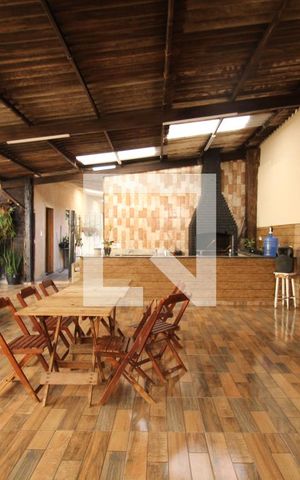 Casa à venda com 511m², 3 quartos e 7 vagasChurrasqueira