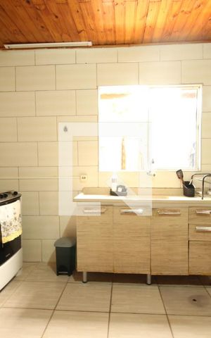 Casa à venda com 511m², 3 quartos e 7 vagasCozinha Casa Fundos