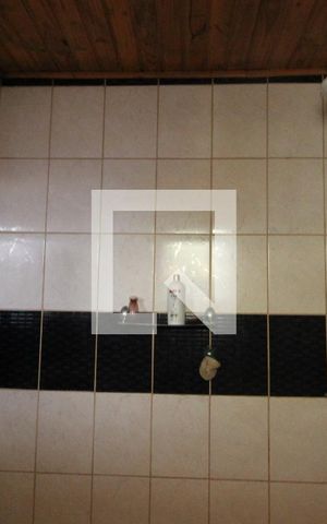 Casa à venda com 511m², 3 quartos e 7 vagasBanheiro Casa Fundos