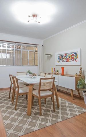 Casa à venda com 198m², 7 quartos e 4 vagas Casa à venda com 198m², 7 quartos e 4 vagasSala de Jantar
