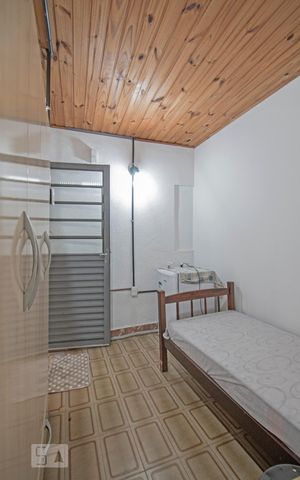 Casa à venda com 198m², 7 quartos e 4 vagas Casa à venda com 198m², 7 quartos e 4 vagasQuarto do Apto Anexo 3