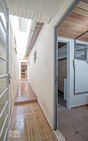 Casa à venda com 198m², 7 quartos e 4 vagas Casa à venda com 198m², 7 quartos e 4 vagasHall dos 3 Aptos Anexos