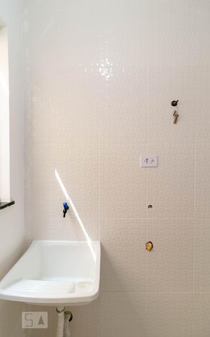 Apartamento à venda com 45m², 2 quartos e sem vaga Apartamento à venda com 45m², 2 quartos e sem vagaLavanderia