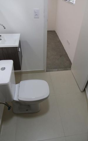 Apartamento para alugar com 70m², 2 quartos e sem vagaBanheiro da suíte 2