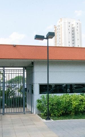 Apartamento para alugar com 44m², 2 quartos e 1 vaga Apartamento para alugar com 44m², 2 quartos e 1 vagaFachada