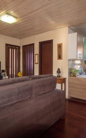Casa à venda com 54m², 2 quartos e sem vaga Casa à venda com 54m², 2 quartos e sem vagaSala