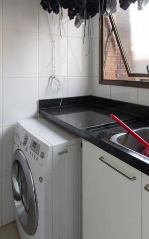 Apartamento à venda com 181m², 3 quartos e 2 vagasÁrea de Serviço