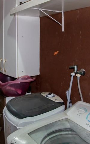 Casa à venda com 180m², 3 quartos e 2 vagas Casa à venda com 180m², 3 quartos e 2 vagasÁrea de Serviço
