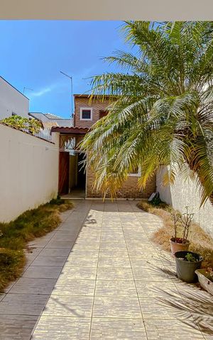 Casa à venda com 320m², 3 quartos e 4 vagasQuintal