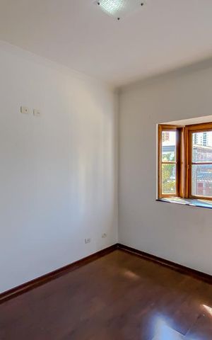 Casa à venda com 320m², 3 quartos e 4 vagasSuite
