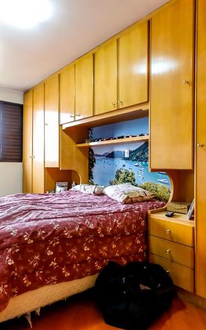 Casa à venda com 260m², 4 quartos e 3 vagas Casa à venda com 260m², 4 quartos e 3 vagasSuíte