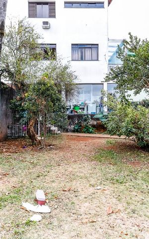 Casa à venda com 260m², 4 quartos e 3 vagas Casa à venda com 260m², 4 quartos e 3 vagasQuintal