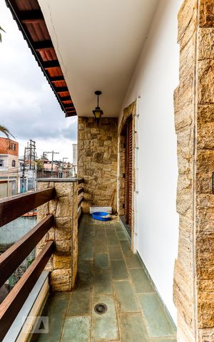 Casa à venda com 260m², 4 quartos e 3 vagas Casa à venda com 260m², 4 quartos e 3 vagasSacada Quartos 3 e 4