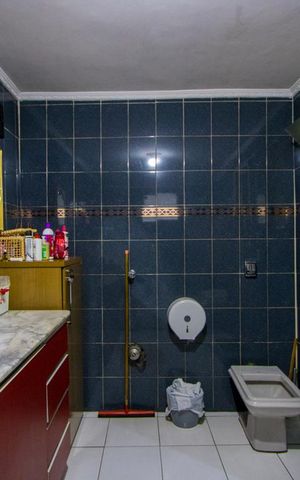 Casa à venda com 90m², 2 quartos e sem vaga Casa à venda com 90m², 2 quartos e sem vagaBanheiro do quarto 1