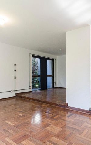 Casa para alugar com 231m², 3 quartos e 4 vagas Casa para alugar com 231m², 3 quartos e 4 vagasSala