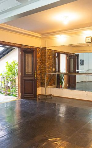Casa à venda com 230m², 4 quartos e 3 vagas Casa à venda com 230m², 4 quartos e 3 vagasSala 1