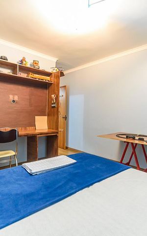 Casa à venda com 300m², 4 quartos e 2 vagas Casa à venda com 300m², 4 quartos e 2 vagasSuíte 3