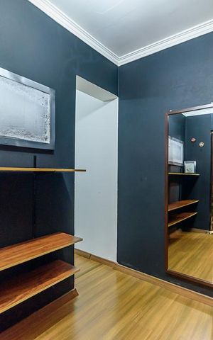 Casa à venda com 300m², 4 quartos e 2 vagas Casa à venda com 300m², 4 quartos e 2 vagasCloset da suíte 1