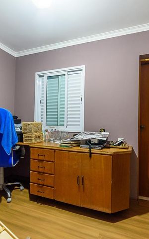 Casa à venda com 300m², 4 quartos e 2 vagas Casa à venda com 300m², 4 quartos e 2 vagasSuíte 2