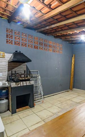 Casa à venda com 300m², 4 quartos e 2 vagas Casa à venda com 300m², 4 quartos e 2 vagasChurrasqueira