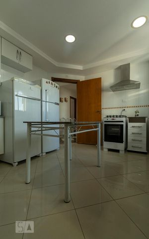 Apartamento à venda com 126m², 3 quartos e 3 vagasCOZINHA
