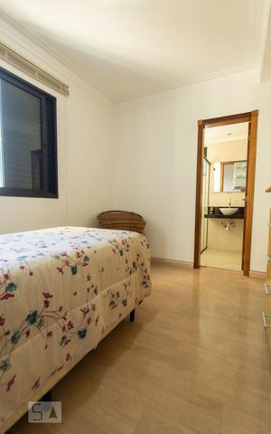 Apartamento à venda com 126m², 3 quartos e 3 vagasSUITE 2