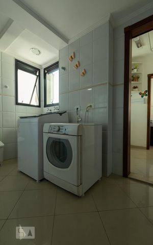 Apartamento à venda com 126m², 3 quartos e 3 vagasAREA DE SERVIÇO