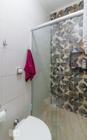 Casa à venda com 136m², 3 quartos e 2 vagasBanheiro de serviço