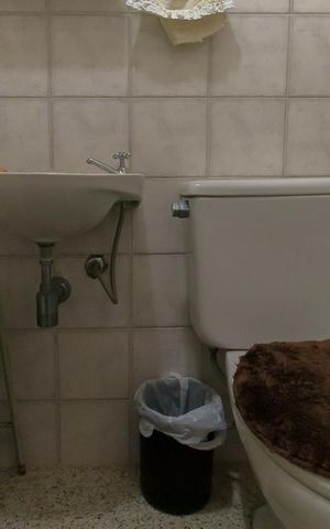 Apartamento à venda com 125m², 4 quartos e 3 vagasBanheiro de Serviço 