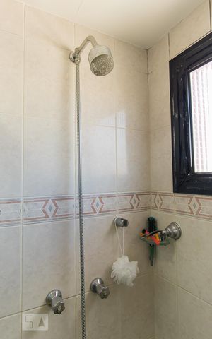Apartamento à venda com 125m², 4 quartos e 3 vagasBanheiro da Suíte 2