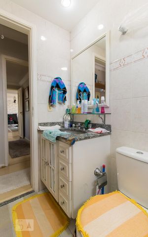 Apartamento à venda com 125m², 4 quartos e 3 vagasBanheiro da Suíte 2