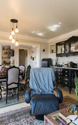 Apartamento à venda com 125m², 4 quartos e 3 vagasSala