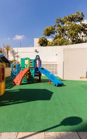 Apartamento à venda com 125m², 4 quartos e 3 vagasÁrea Comum - Playground