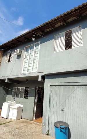 Casa à venda com 90m², 5 quartos e 1 vaga Casa à venda com 90m², 5 quartos e 1 vagaQuintal