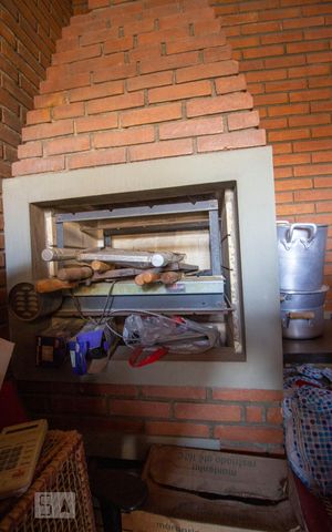 Casa à venda com 330m², 3 quartos e 2 vagasChurrasqueira