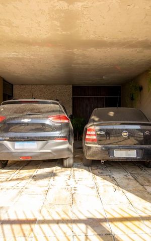 Casa à venda com 330m², 3 quartos e 2 vagasGaragem