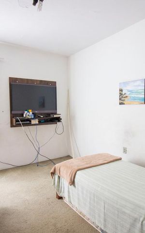 Casa à venda com 330m², 3 quartos e 2 vagasQuarto 1