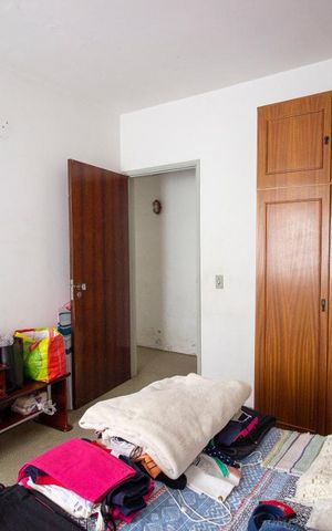 Casa à venda com 330m², 3 quartos e 2 vagasQuarto 2 - Armários