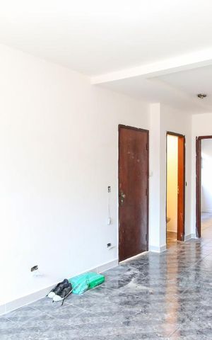 Casa para alugar com 160m², 3 quartos e 2 vagasSala