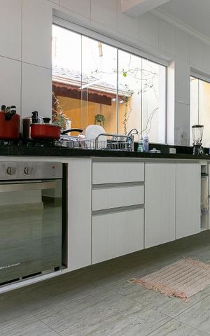 Casa à venda com 340m², 3 quartos e 8 vagasCozinha