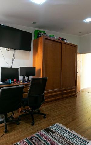 Casa à venda com 340m², 3 quartos e 8 vagasSuíte 2
