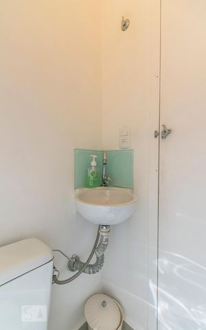 Casa à venda com 340m², 3 quartos e 8 vagasLavabo da Sala