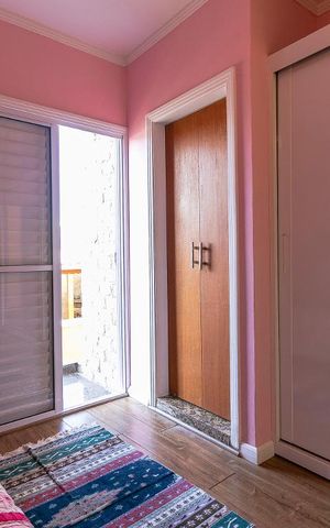 Casa à venda com 340m², 3 quartos e 8 vagasSuíte 3