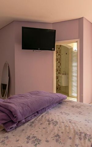 Casa à venda com 340m², 3 quartos e 8 vagasSuíte 1