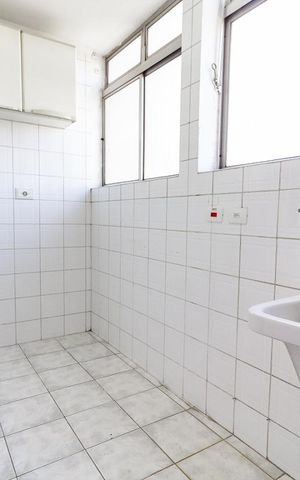Apartamento à venda com 107m², 3 quartos e 2 vagas Apartamento à venda com 107m², 3 quartos e 2 vagasÁrea de Serviço